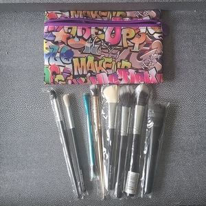 BNIB Face and Eye Brushes in Makeup Bag